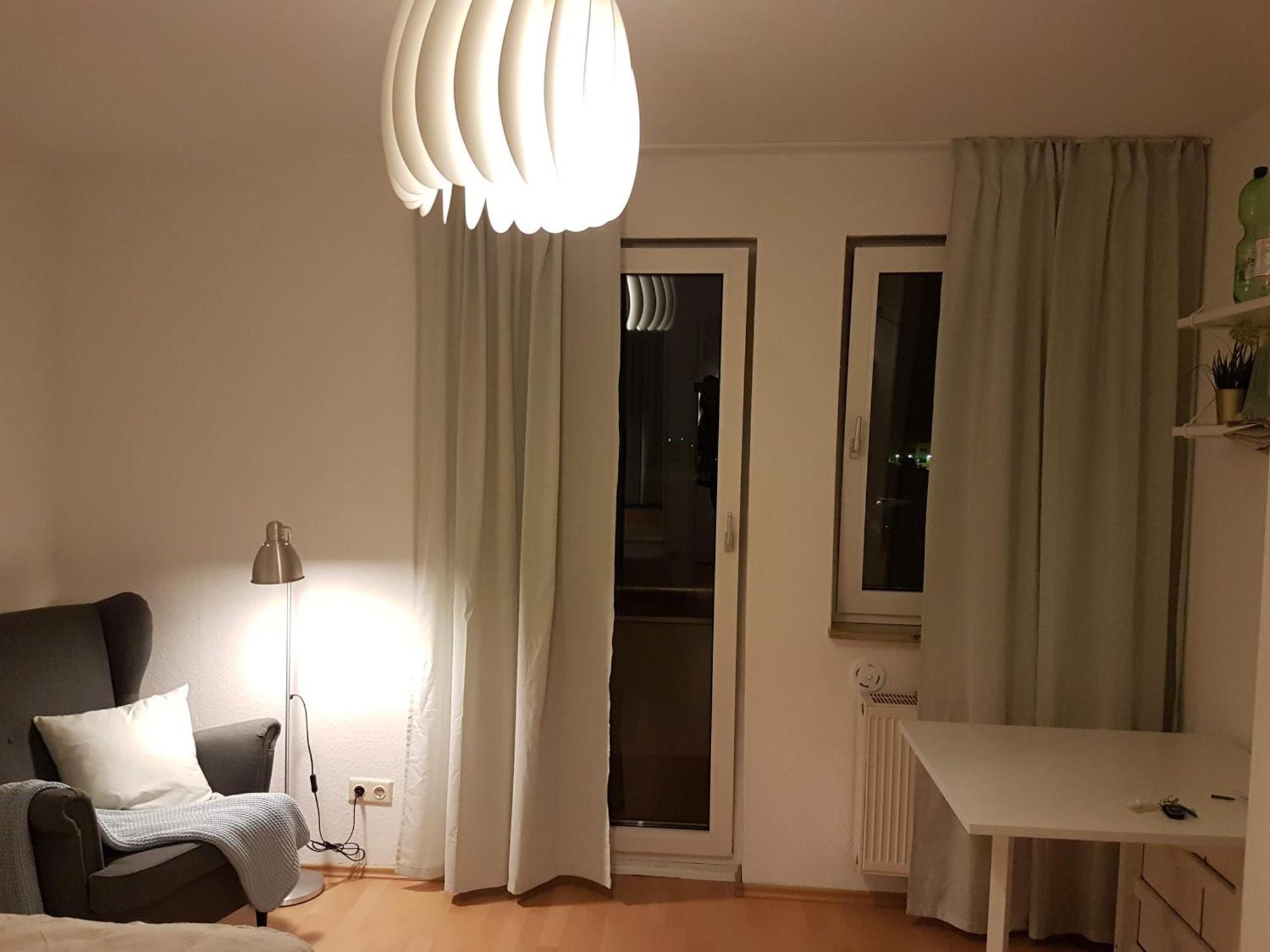 Gemuetliches 1-zi Apartment, Balkon Apartment